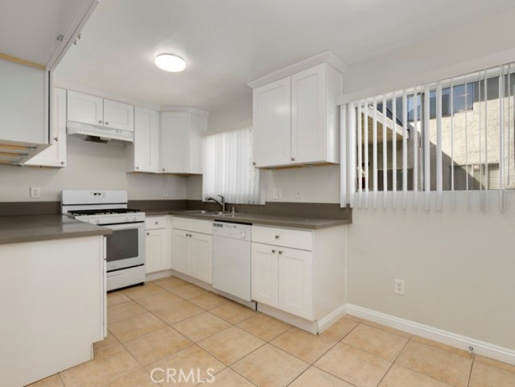 2 Bed Home for Sale in Panorama City, California