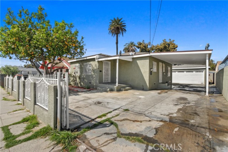 Residential Home in Compton N of Rosecrans, E of Central