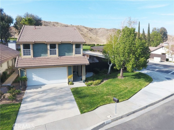 4 Bed Home for Sale in Canyon Country, California