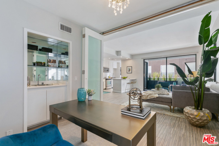 2 Bed Home for Sale in Los Angeles, California