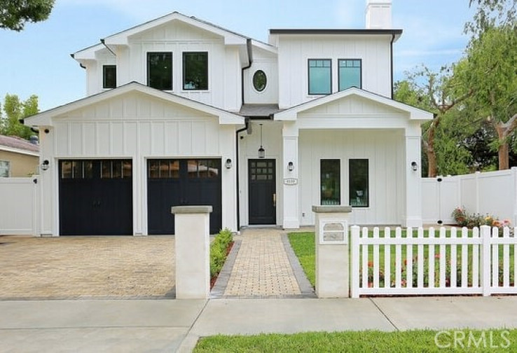 5 Bed Home for Sale in Studio City, California