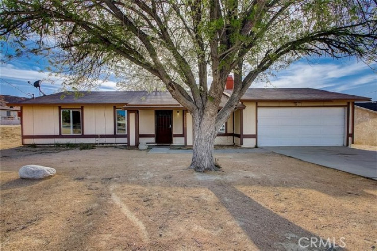 3 Bed Home for Sale in Palmdale, California