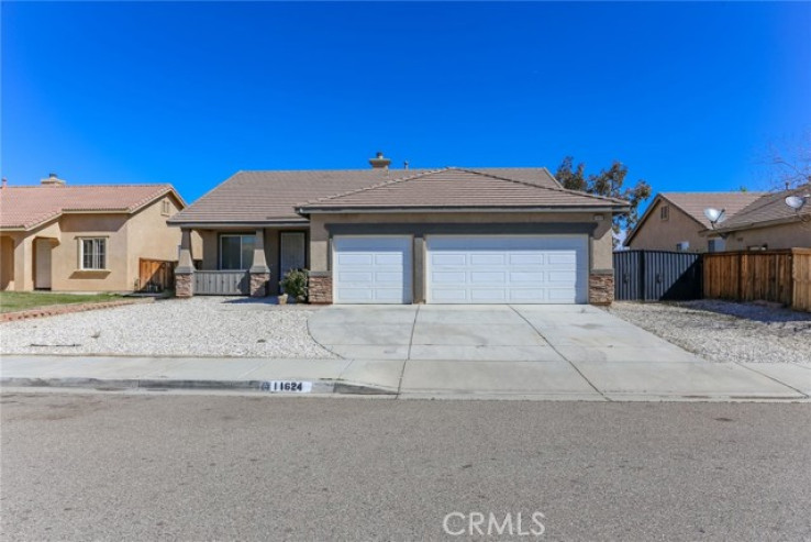 5 Bed Home for Sale in Victorville, California