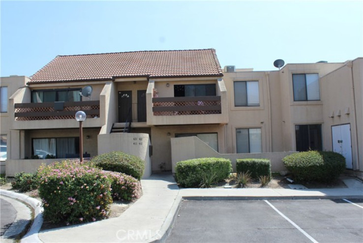 1 Bed Home for Sale in Highland, California
