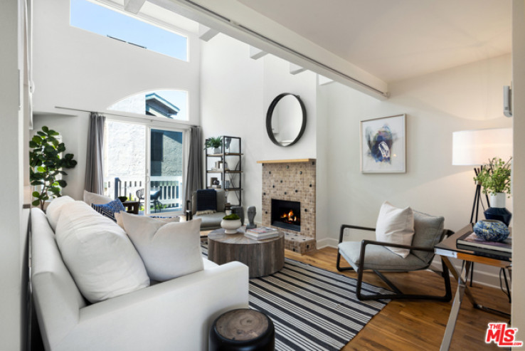 3 Bed Home for Sale in Santa Monica, California