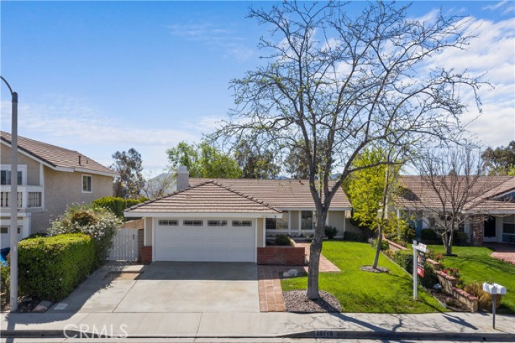 4 Bed Home for Sale in Canyon Country, California