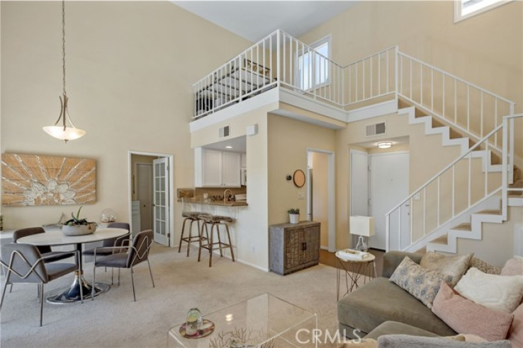 1 Bed Home for Sale in Playa del Rey, California