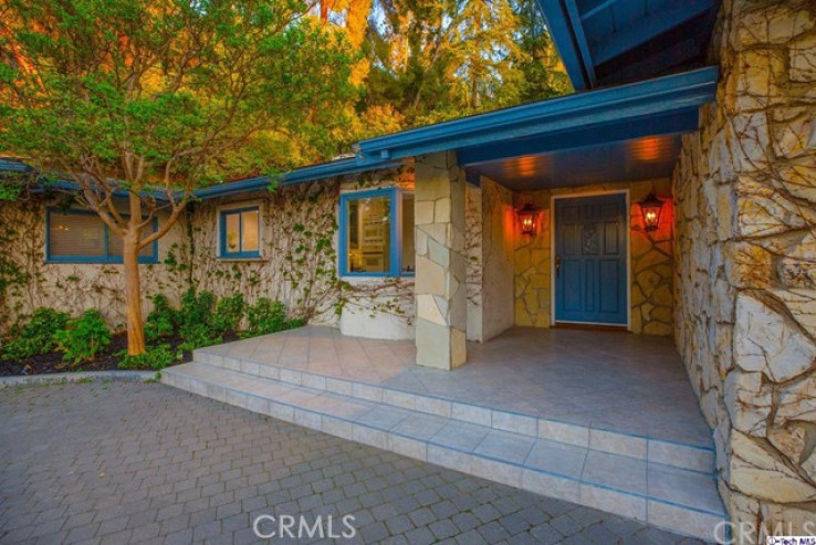 3 Bed Home for Sale in Encino, California