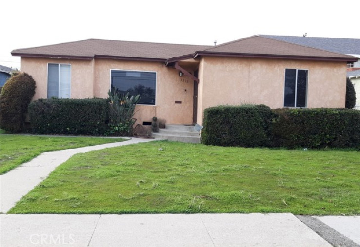 Residential Home in Metropolitan South