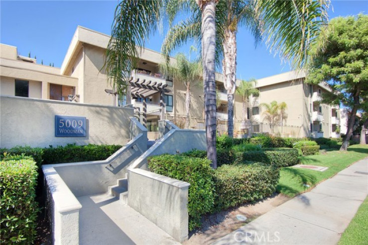 2 Bed Home for Sale in Sherman Oaks, California