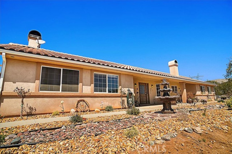 3 Bed Home for Sale in Agua Dulce, California