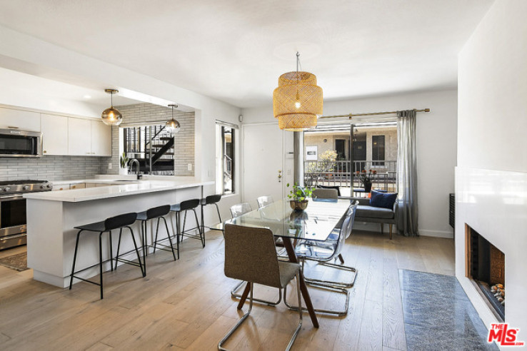 Residential Home in Sunset Strip - Hollywood Hills West