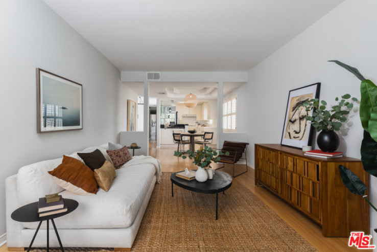 Residential Home in Brentwood