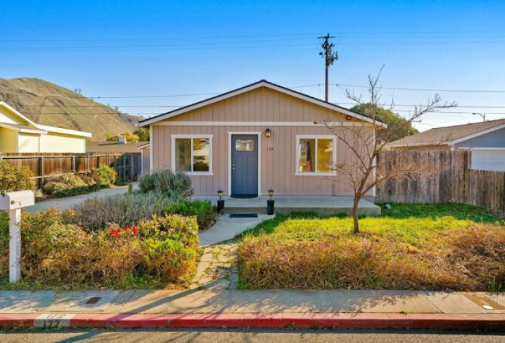 2 Bed Home for Sale in Ventura, California
