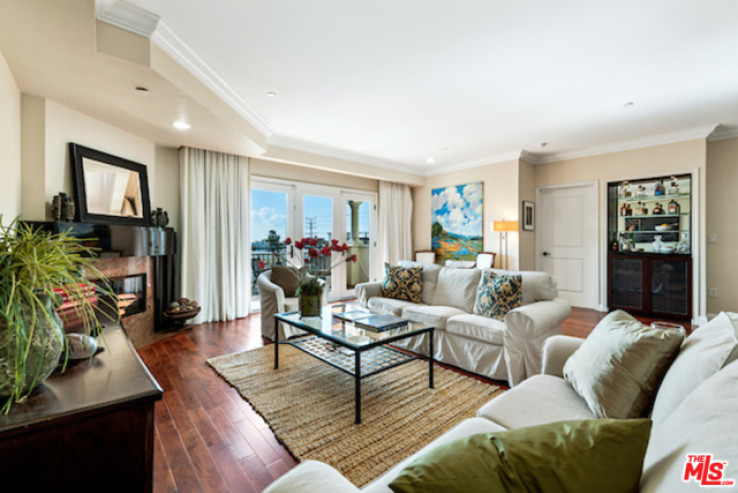 2 Bed Home for Sale in Los Angeles, California