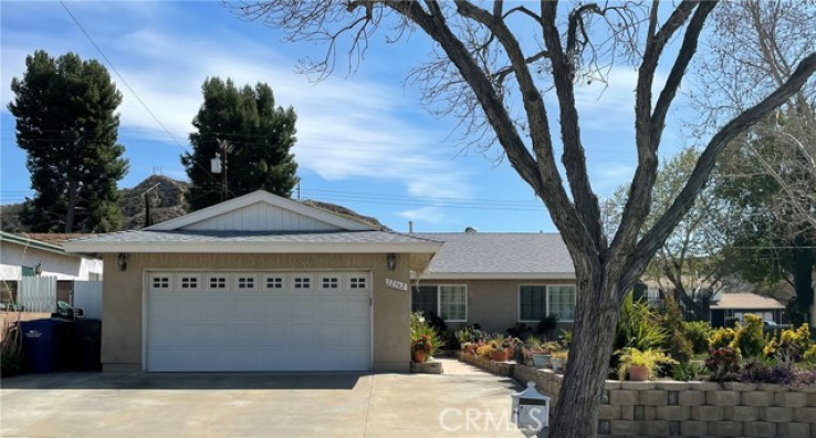 4 Bed Home for Sale in Saugus, California