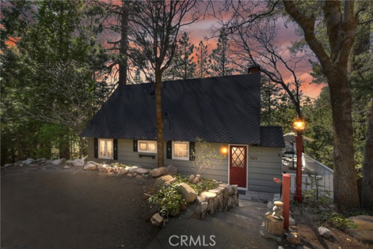 4 Bed Home for Sale in Lake Arrowhead, California