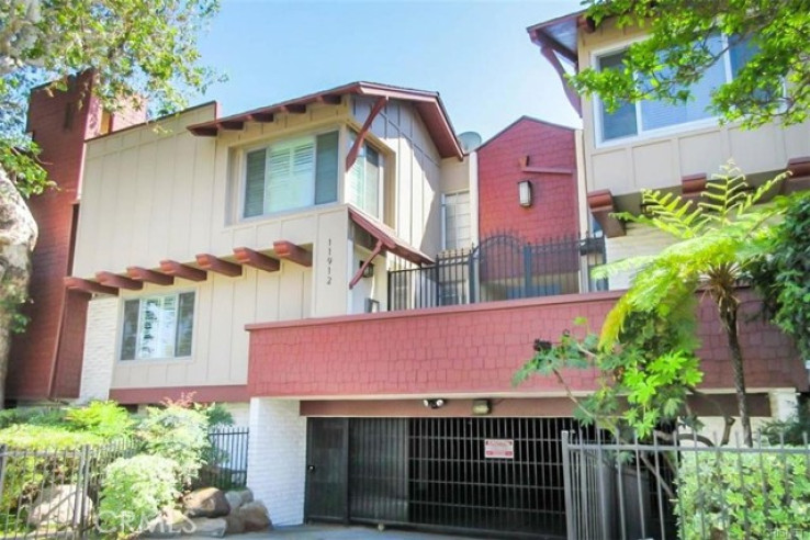 Residential Home in Valley Village