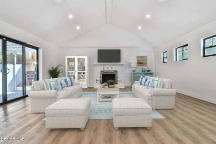 2 Bed Home for Sale in Thousand Oaks, California