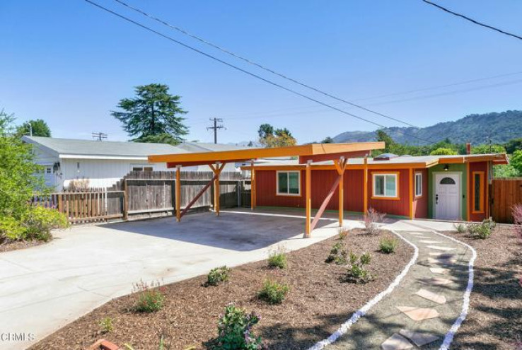 2 Bed Home for Sale in Oak View, California