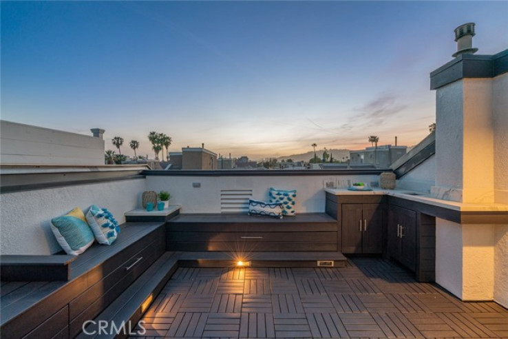 3 Bed Home for Sale in Hollywood, California