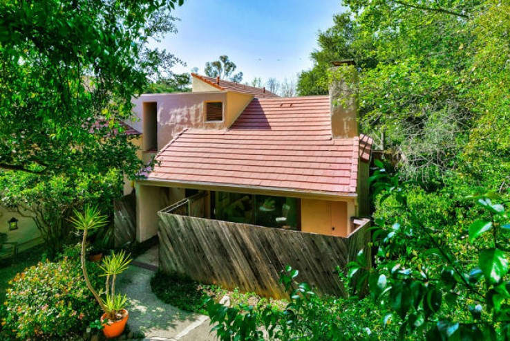 2 Bed Home for Sale in Ojai, California