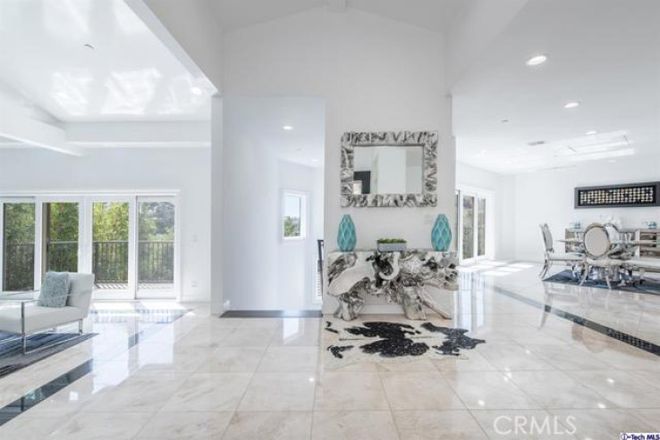4 Bed Home for Sale in Los Angeles, California