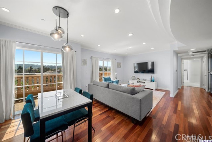 2 Bed Home for Sale in Valley Village, California