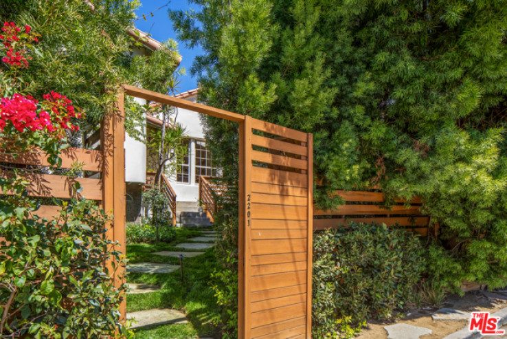 3 Bed Home for Sale in Los Angeles, California