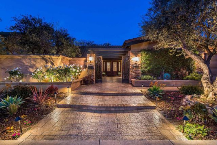 3 Bed Home for Sale in Costa Mesa, California