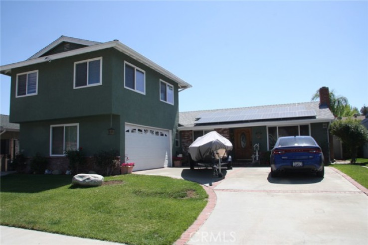 5 Bed Home for Sale in Saugus, California