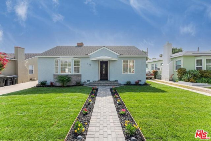 Residential Home in Burbank