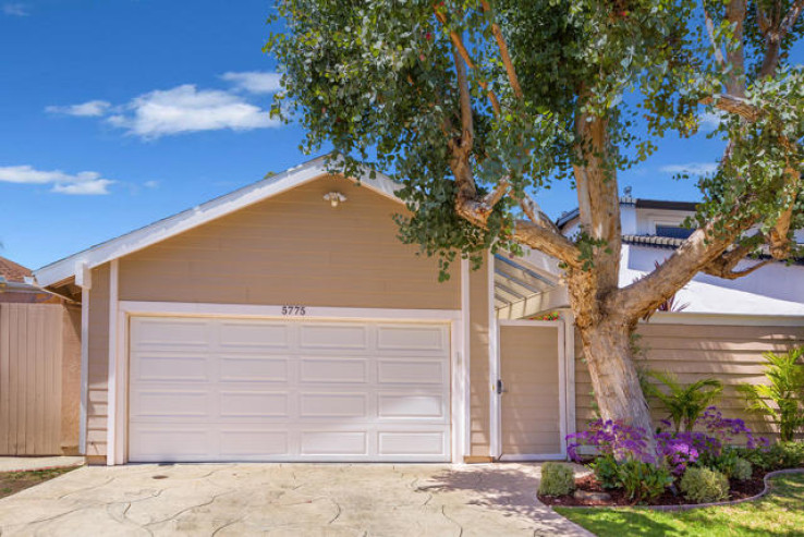 2 Bed Home for Sale in Agoura Hills, California