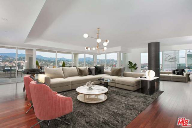 3 Bed Home for Sale in Los Angeles, California