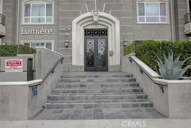 2 Bed Home for Sale in Studio City, California
