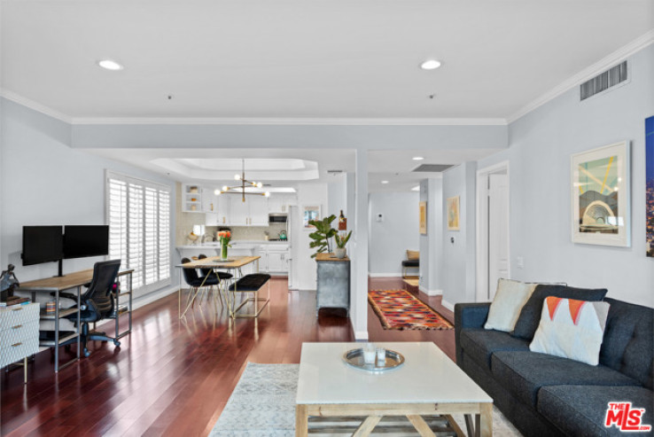 2 Bed Home for Sale in Studio City, California