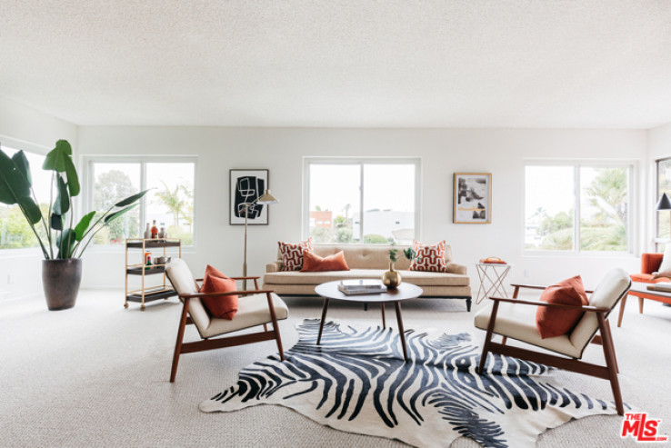 5 Bed Home for Sale in Playa del Rey, California