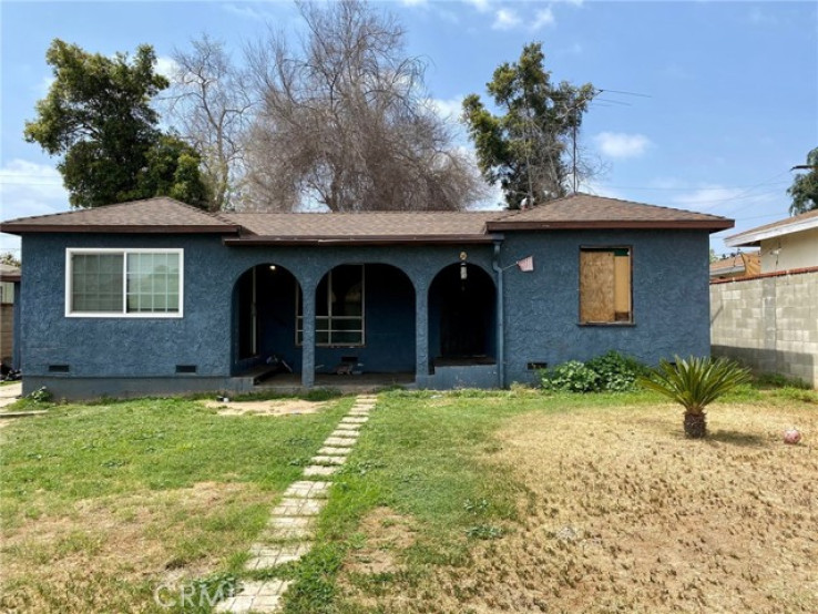 Residential Home in Montebello