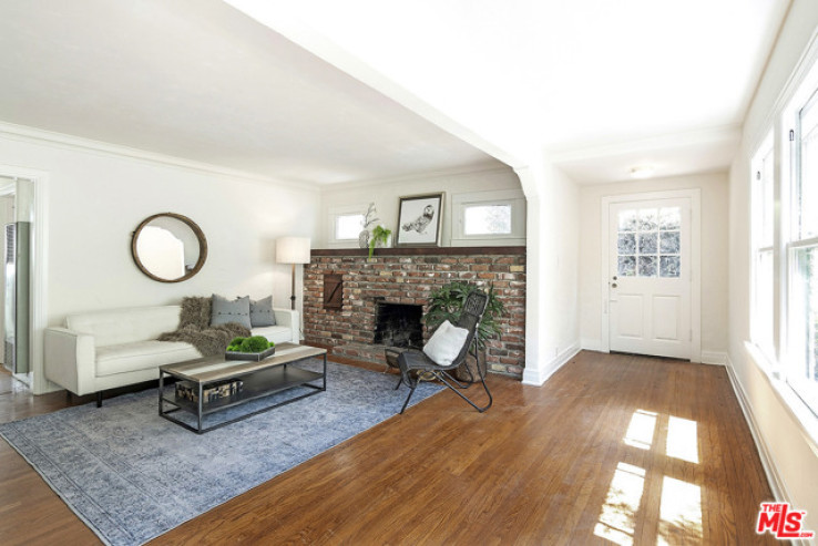 4 Bed Home for Sale in Santa Monica, California