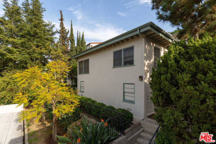Residential Income in Los Feliz