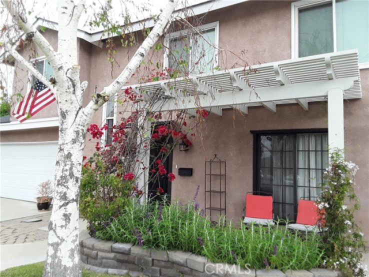 4 Bed Home for Sale in Saugus, California