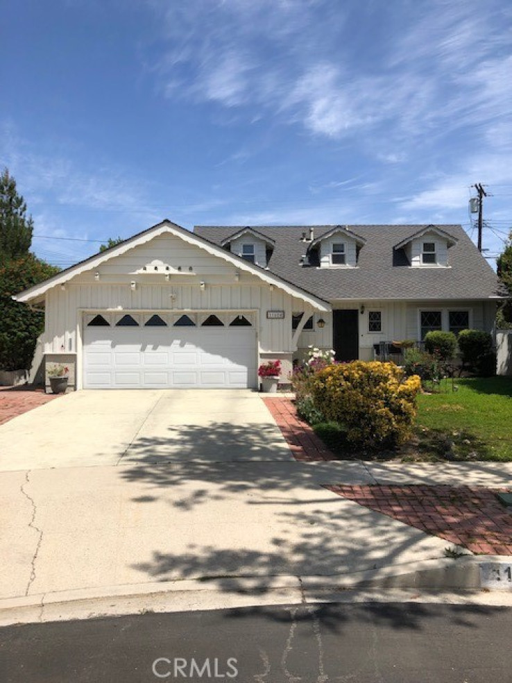 Residential Home in Granada Hills