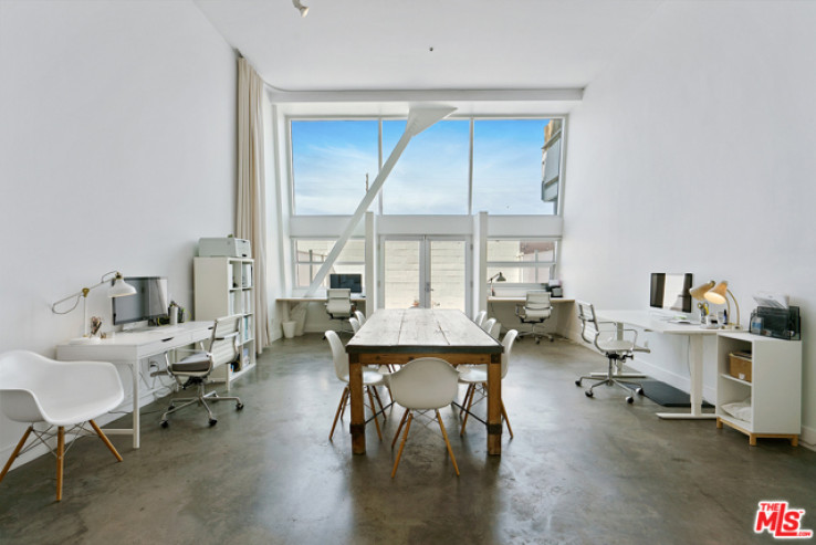 1 Bed Home for Sale in Venice, California