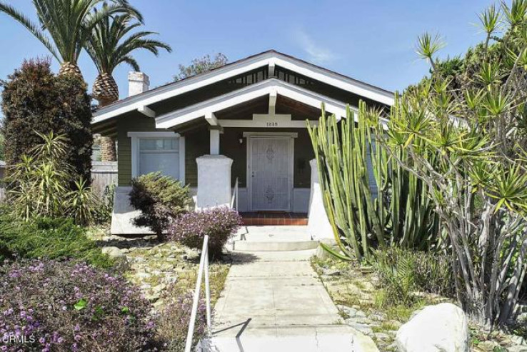 2 Bed Home for Sale in Ventura, California