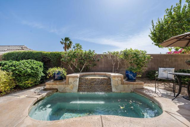 2 Bed Home for Sale in Palm Desert, California
