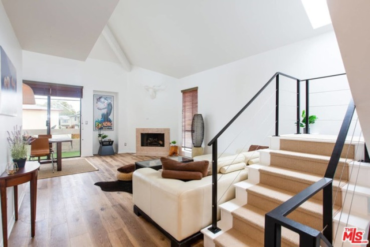 2 Bed Home for Sale in Santa Monica, California