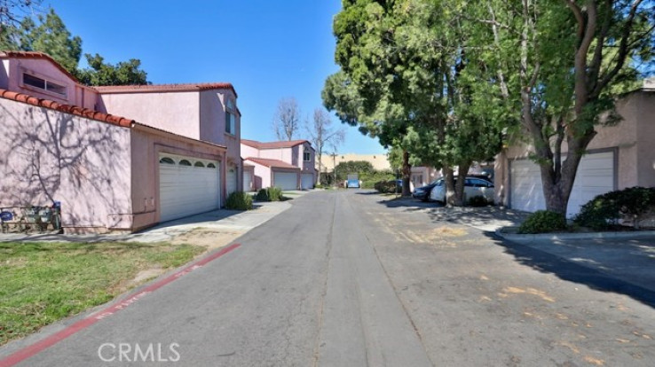 3 Bed Home for Sale in Compton, California