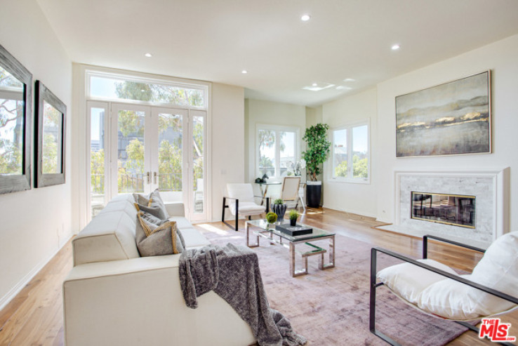 2 Bed Home for Sale in Los Angeles, California