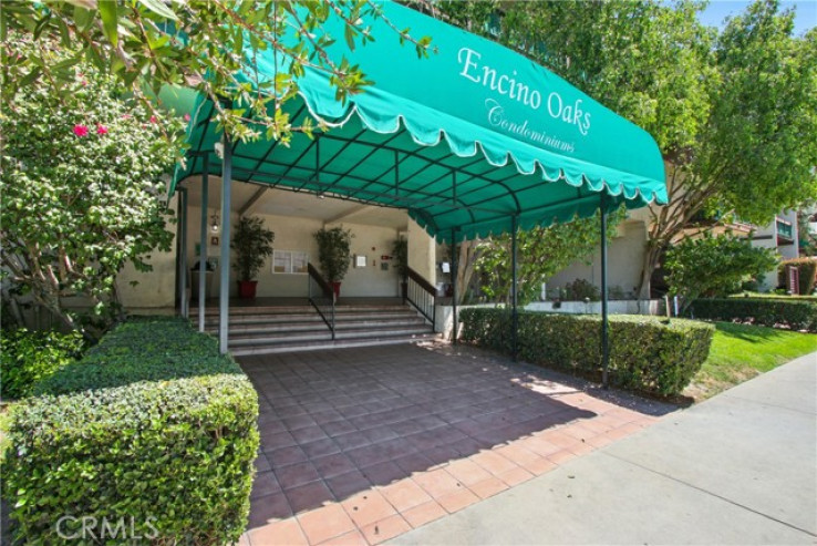 1 Bed Home for Sale in Encino, California