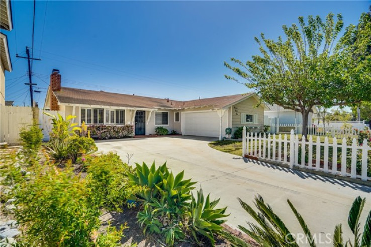 4 Bed Home for Sale in Costa Mesa, California